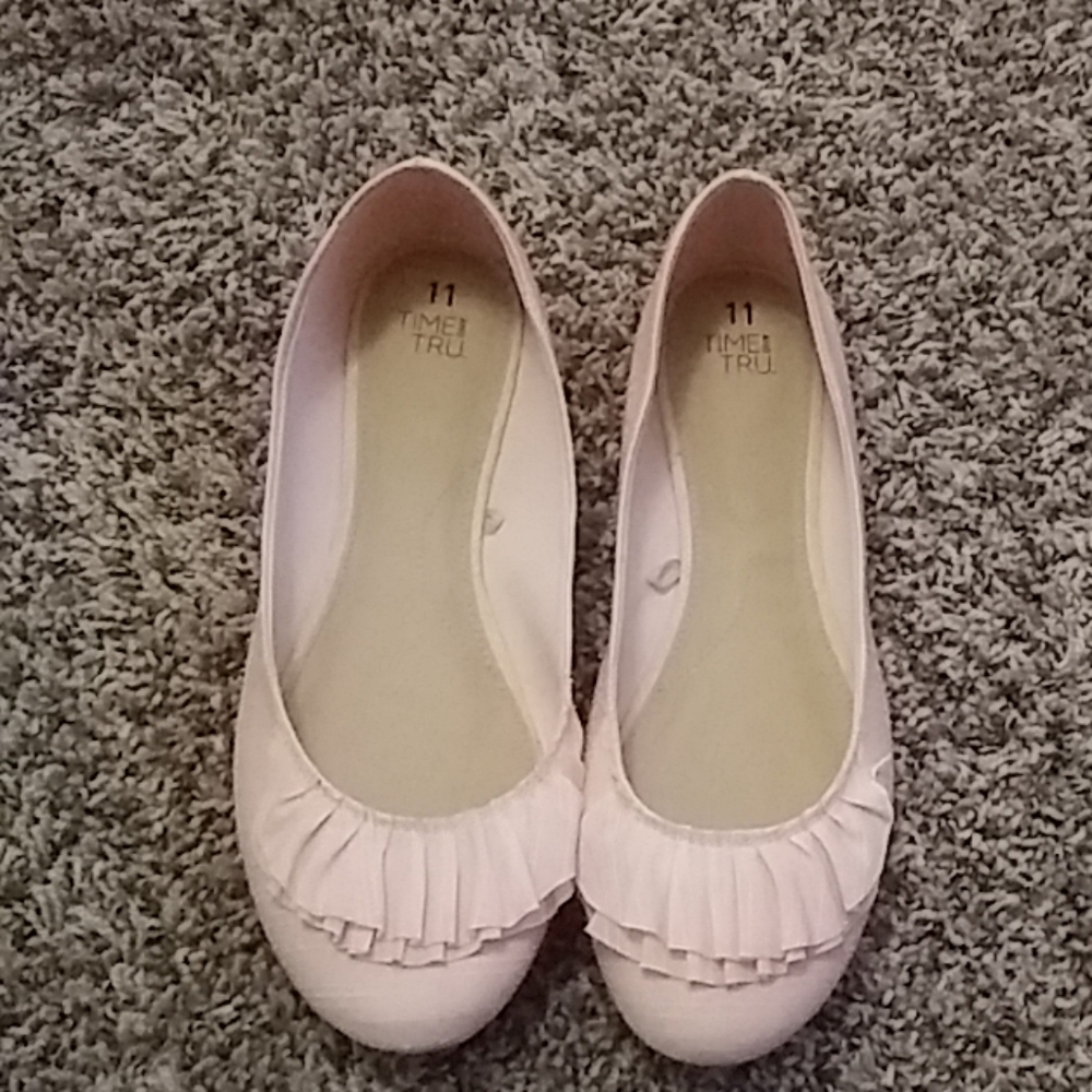 Peachy flats